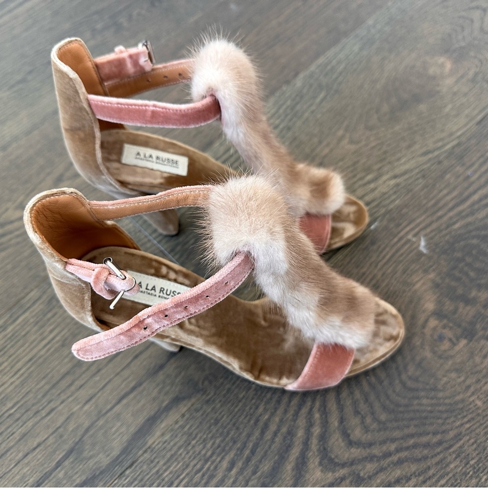 Such beautiful sandals